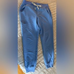 Small FIGS joggers ceil blue